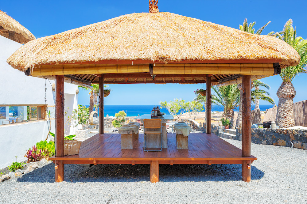 Dining gazebo with ocean views